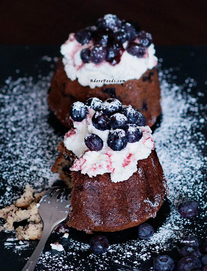 Easy dessert recipe - Banana Blueberry Mini Bundt Cakes served with whipped cream and fresh blueberries are so yum! No one can resist them!