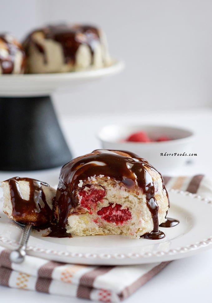 Raspberry Hot Cross Buns & Mascarpone Cakes