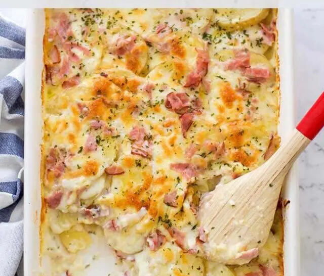 cropped-easy-scalloped-potatoes-with-ham2.jpg
