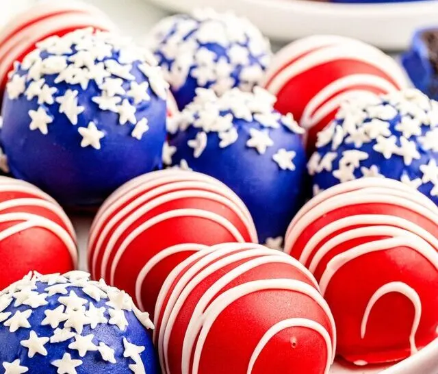 cropped-Patriotic-Oreo-Balls-6.jpg