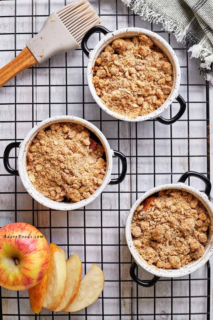 Easy Apple Crisp with Oats (Individual Pots) Adore Foods