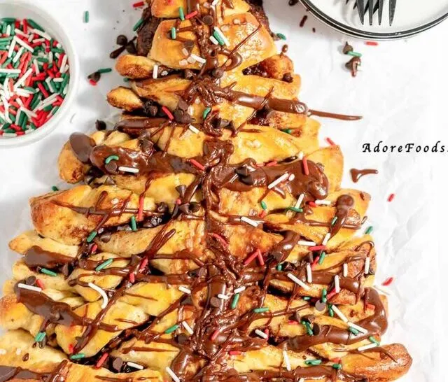 cropped-Chocolate-christmas-Tree-Pastry-featured.jpg