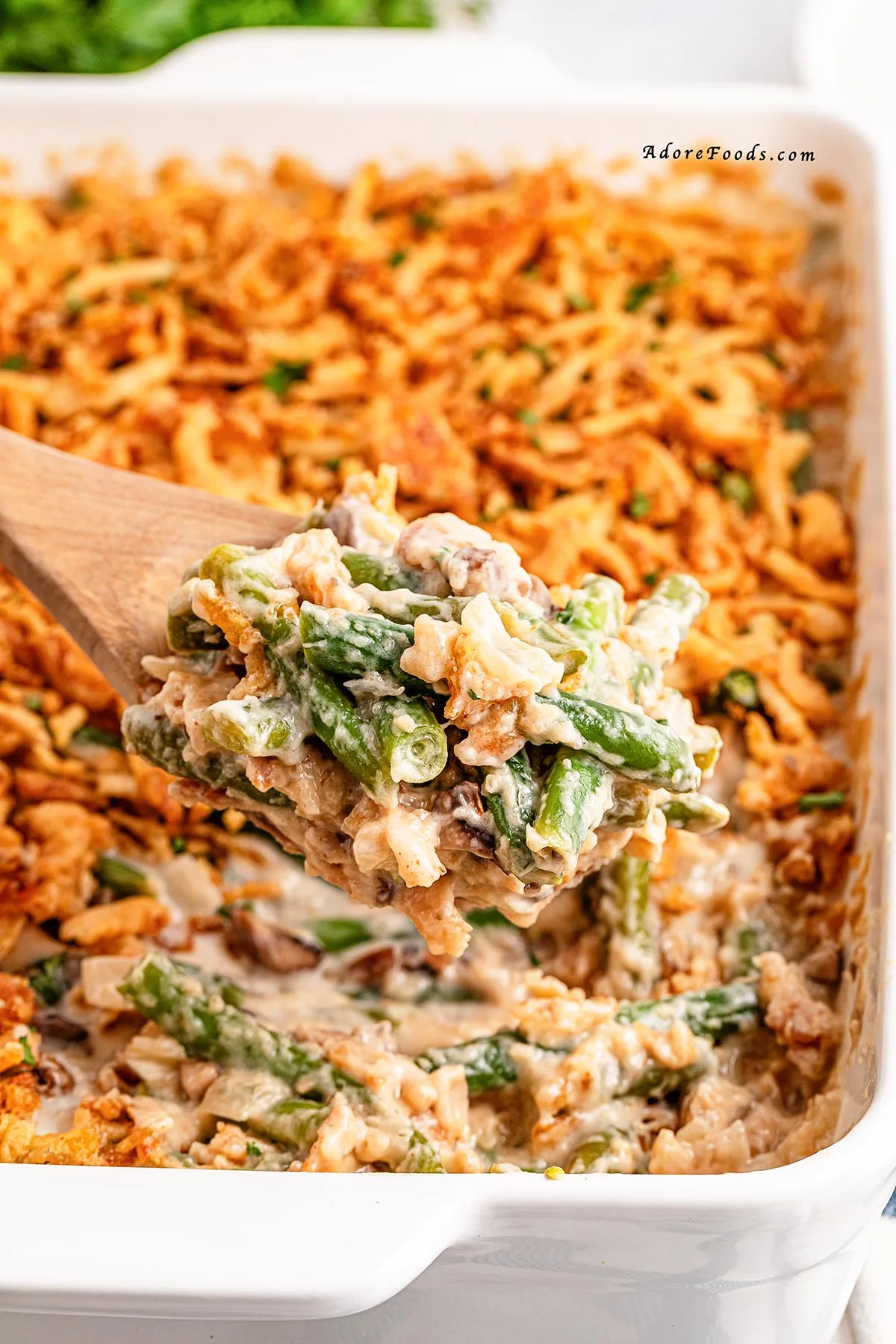 This green bean casserole recipe is the ultimate Thanksgiving side dish! Made with fresh green beans, creamy mushroom sauce, melty cheese, and crispy fried onions, this traditional green bean casserole is rich, cozy, and full of flavor. Whether you’re recreating the Campbell’s green bean casserole classic or looking for a fresh twist, this dish is a must-have for your holiday table. Perfect for Thanksgiving cooking, Christmas dinner, or any family gathering—everyone will love this creamy, crunchy, crowd-pleasing casserole!