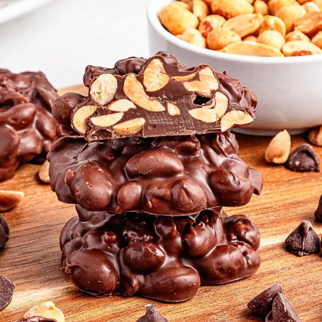 Crockpot Chocolate Peanut Clusters Recipe